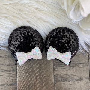 Sequin Minnie Mouse Ear Clips